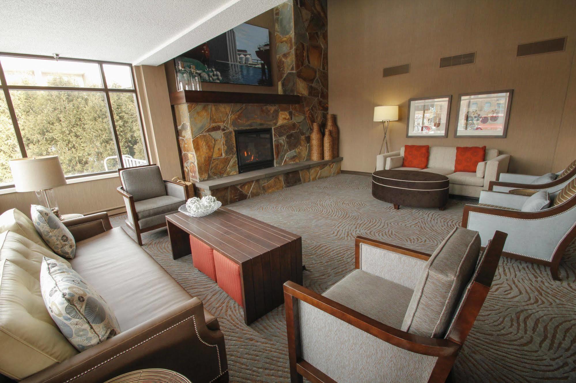 The Inn On Lake Superior 덜루스 외부 사진
